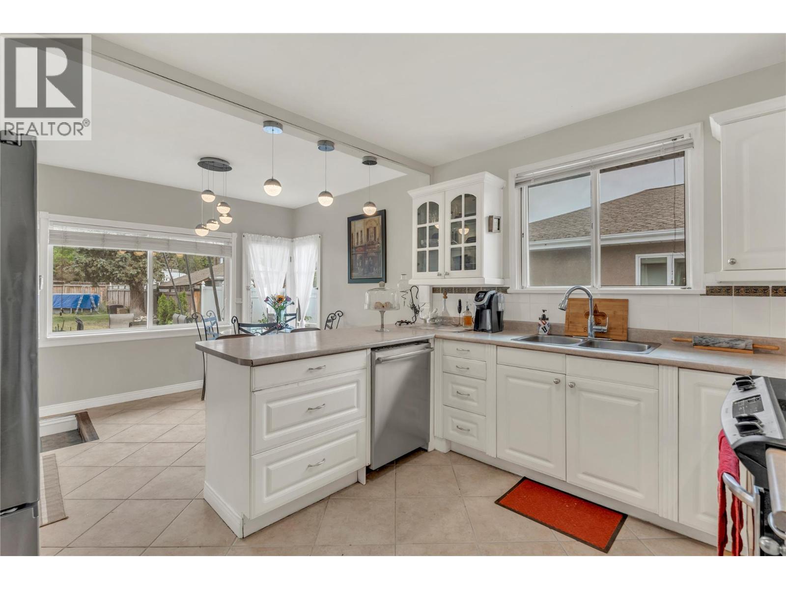 634 Latimer Street, Penticton, British Columbia  V2A 5R6 - Photo 4 - 10387004
