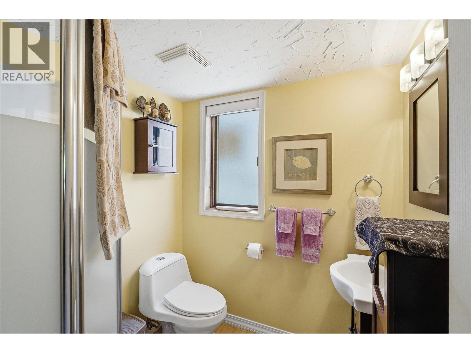 2463 Irvine Avenue, Merritt, British Columbia  V1K 4H4 - Photo 39 - 10384982