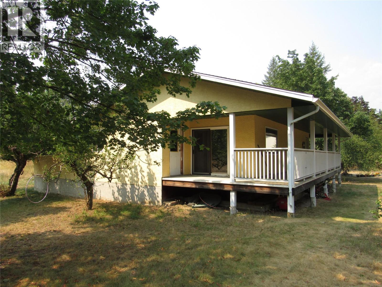 566 Rosedale Road, Castlegar, British Columbia  V1N 4L2 - Photo 3 - 10394377