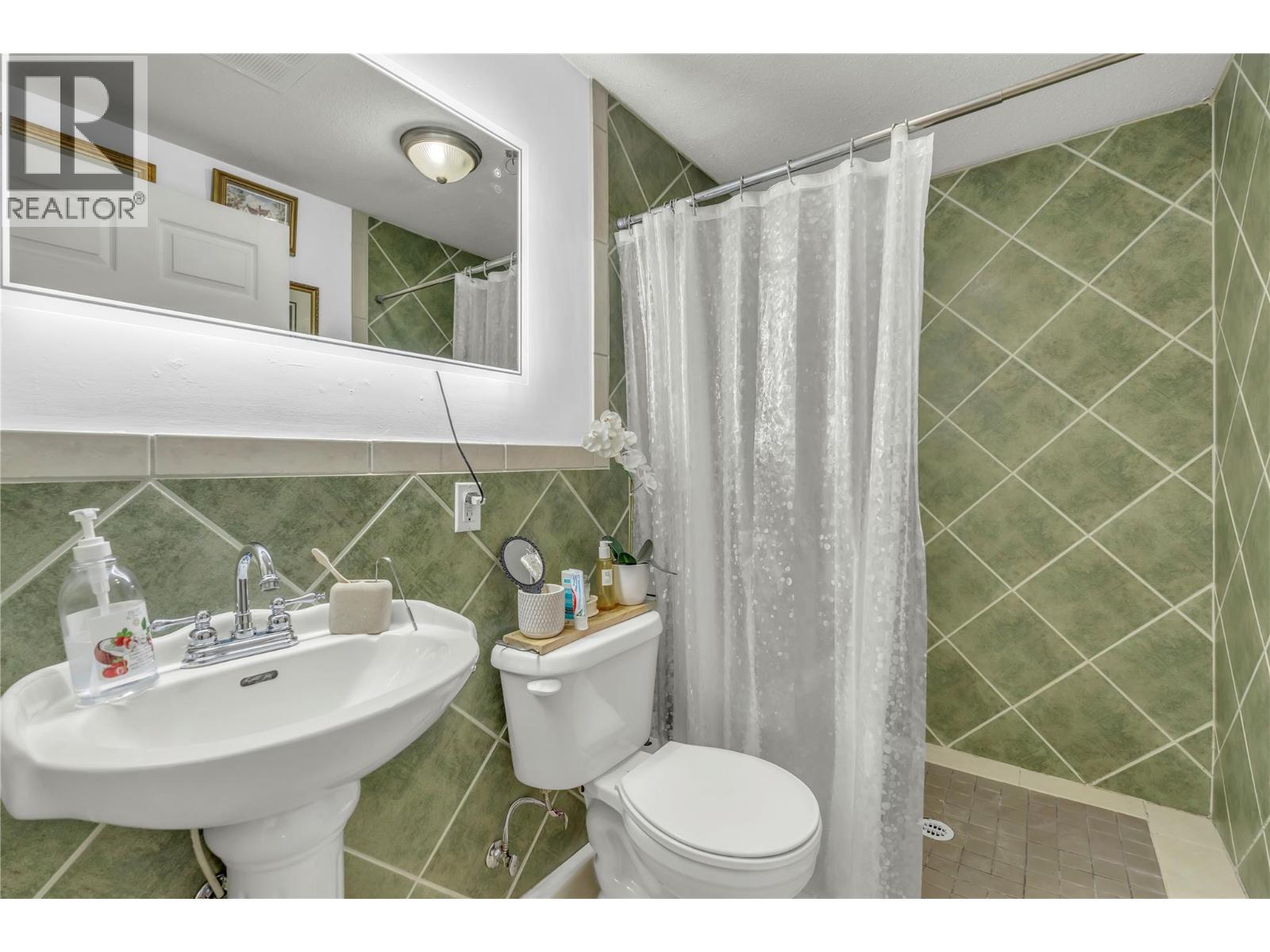 634 Latimer Street, Penticton, British Columbia  V2A 5R6 - Photo 26 - 10387004