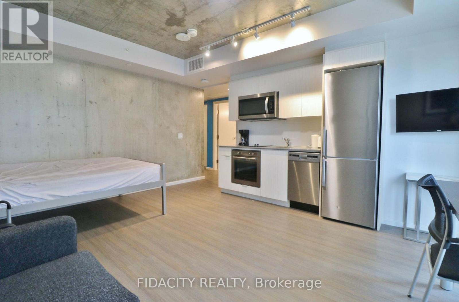 2018 - 105 Champagne Avenue S, Ottawa, Ontario  K1S 5E5 - Photo 3 - X13684422