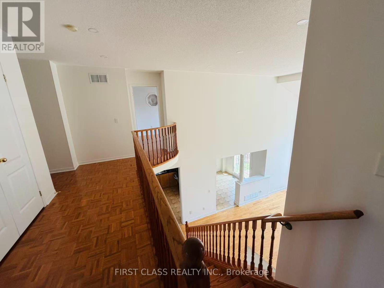 39 Emery Hill Boulevard, Markham, Ontario  L6C 2W7 - Photo 10 - N13684380