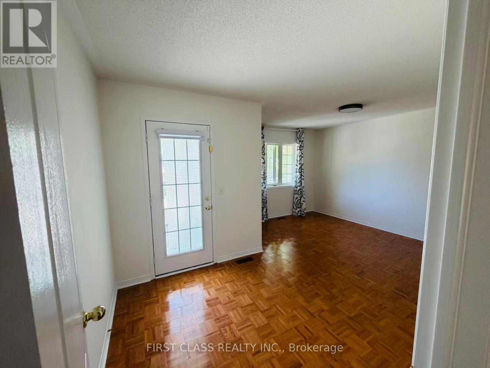 39 Emery Hill Boulevard, Markham, Ontario  L6C 2W7 - Photo 11 - N13684380