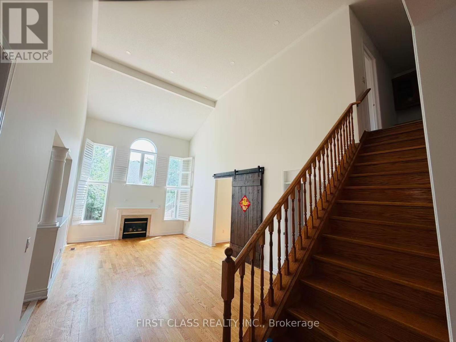 39 Emery Hill Boulevard, Markham, Ontario  L6C 2W7 - Photo 4 - N13684380