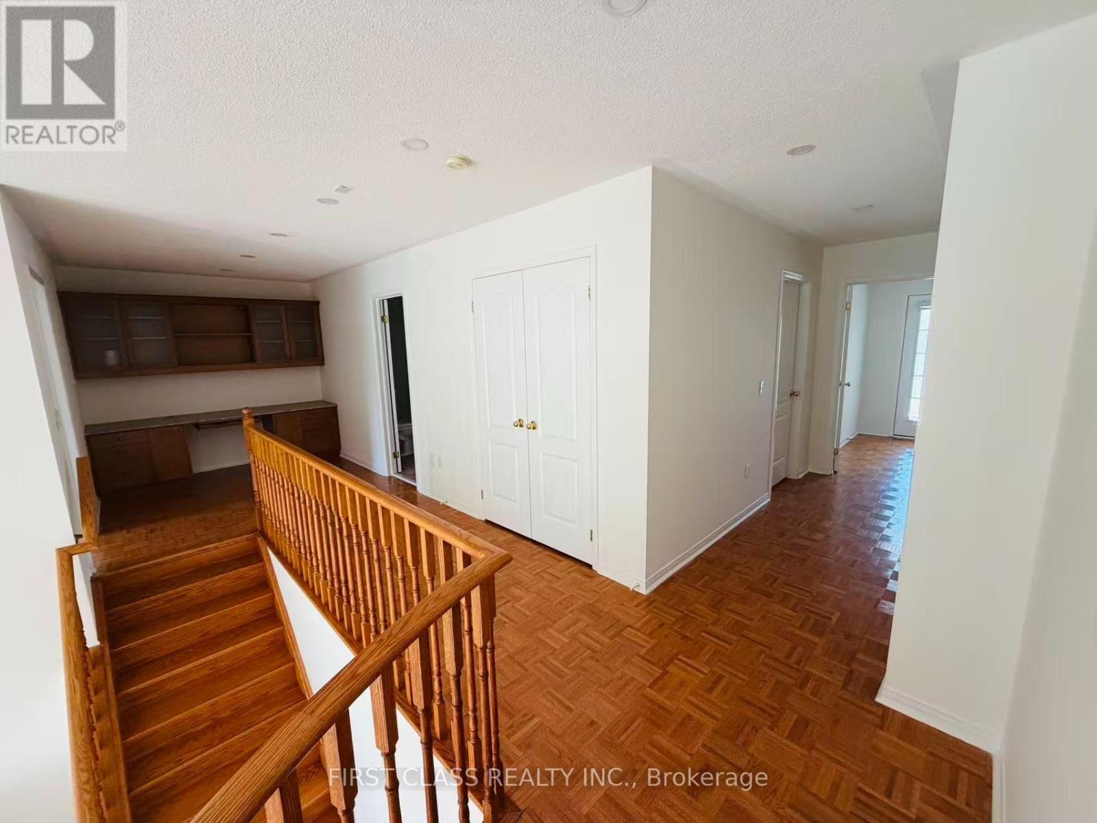 39 Emery Hill Boulevard, Markham, Ontario  L6C 2W7 - Photo 8 - N13684380