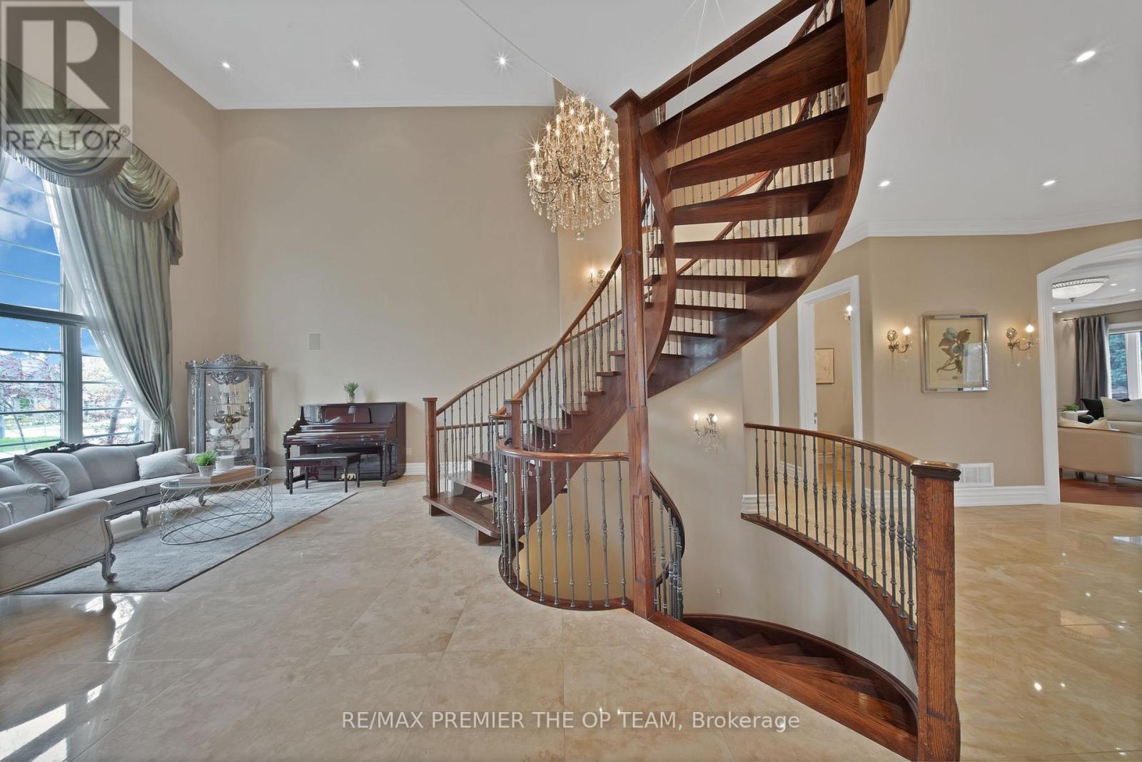 62 Autumn Grove Court, Vaughan, Ontario  L0J 1C0 - Photo 19 - N13684390