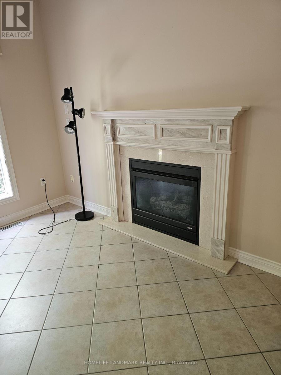 148 Toporowski Avenue, Richmond Hill, Ontario  L4S 2H4 - Photo 3 - N13684486