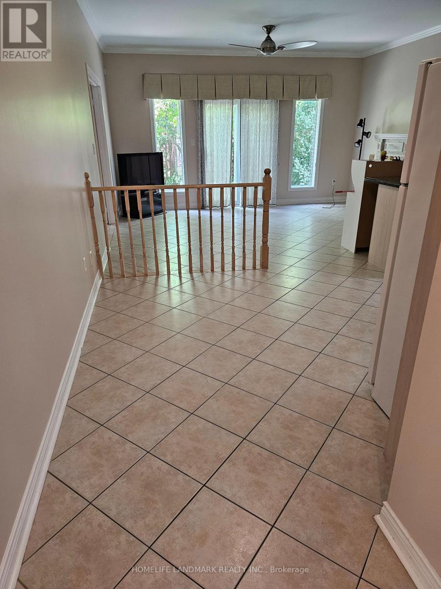 148 Toporowski Avenue, Richmond Hill, Ontario  L4S 2H4 - Photo 7 - N13684486