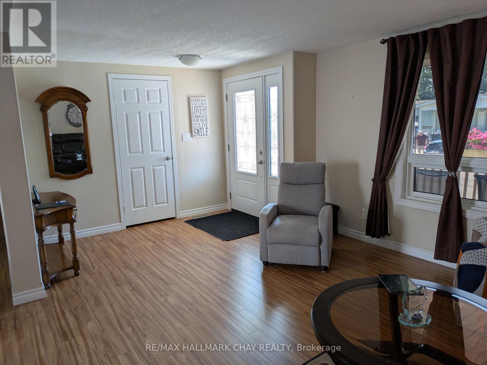 50 Linden Lane, Innisfil, Ontario  L9S 1P2 - Photo 8 - N13684496