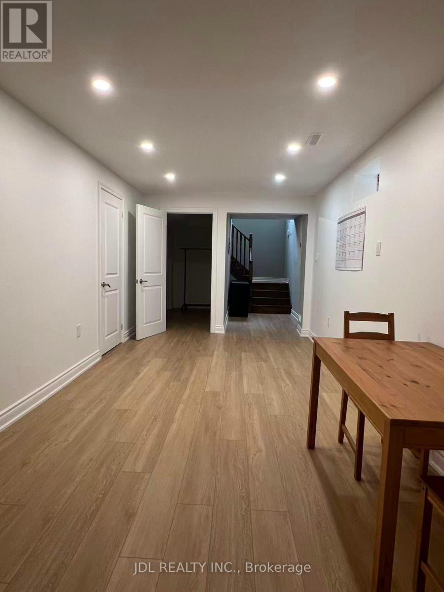 Unknown Address, ,    - Photo 13 - N13684500