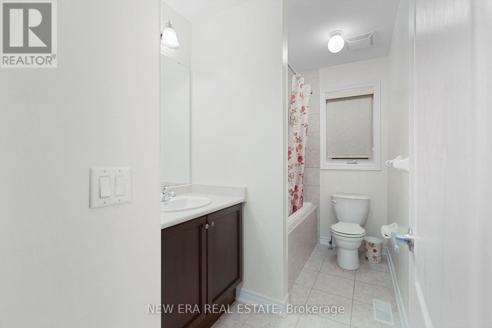 2 Lady Valentina Avenue, Vaughan, Ontario  L6A 0E4 - Photo 24 - N13684508