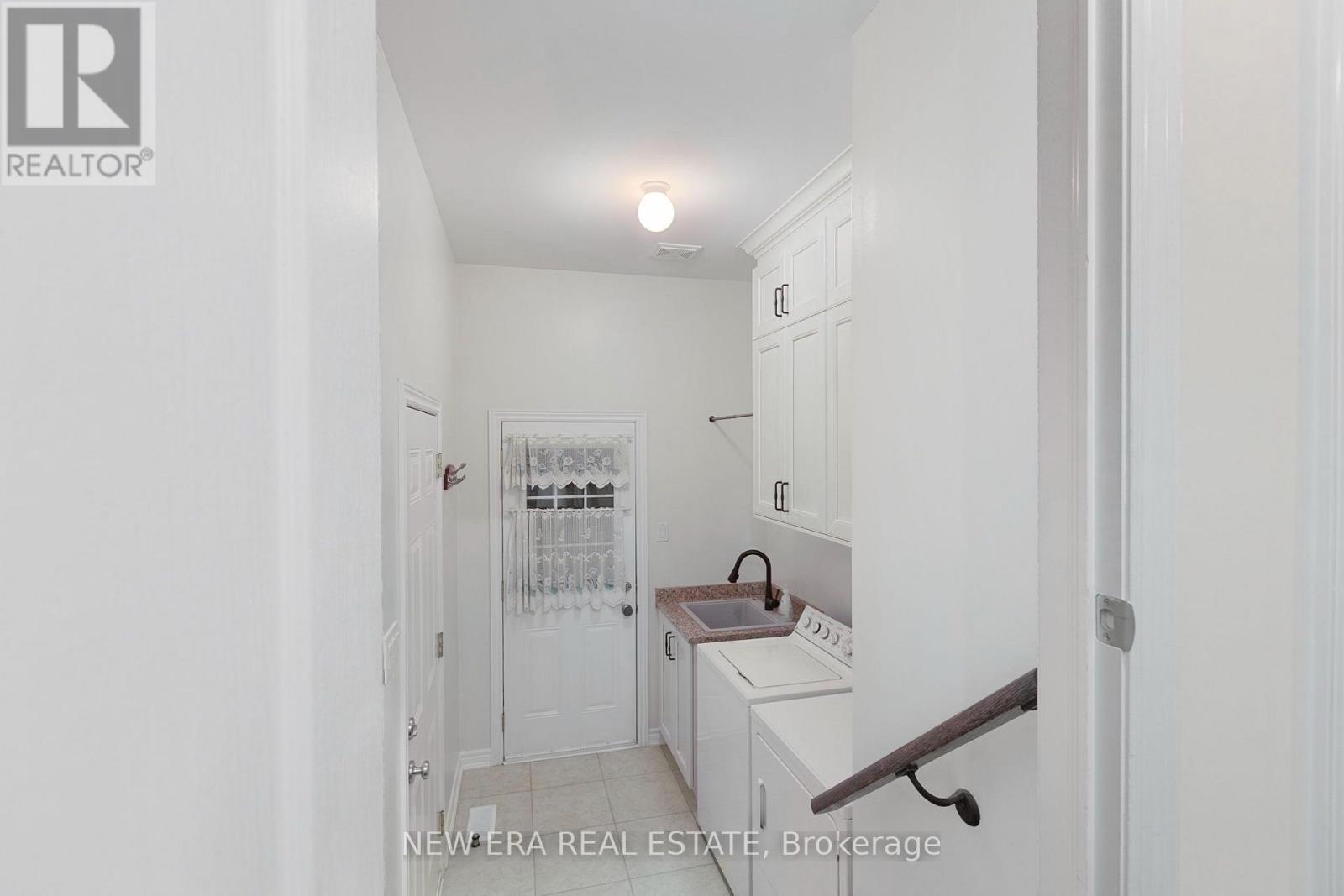 2 Lady Valentina Avenue, Vaughan, Ontario  L6A 0E4 - Photo 40 - N13684508