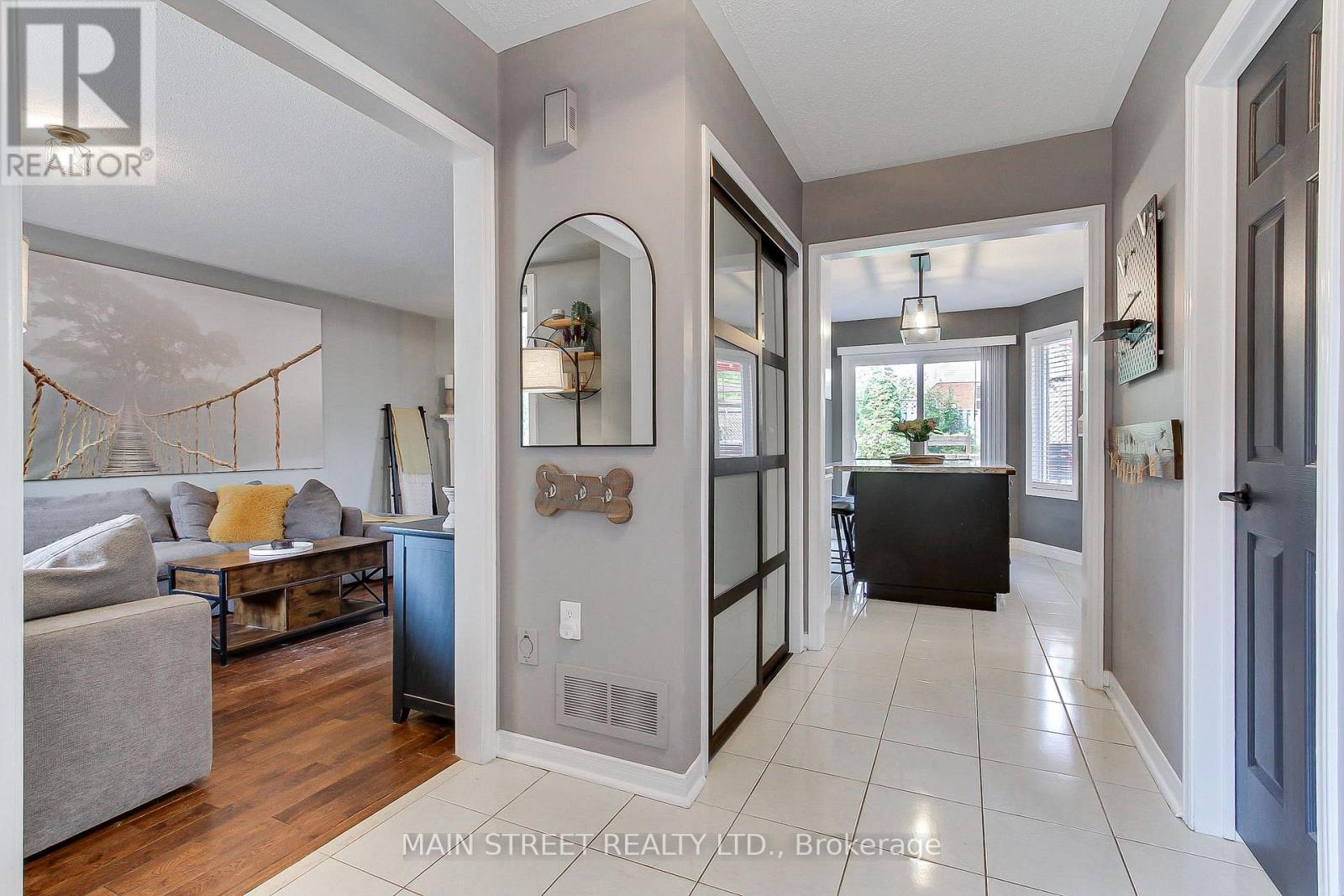 109 Bishop Drive, Barrie (Ardagh), Ontario  L4N 7P4 - Photo 10 - S13684334