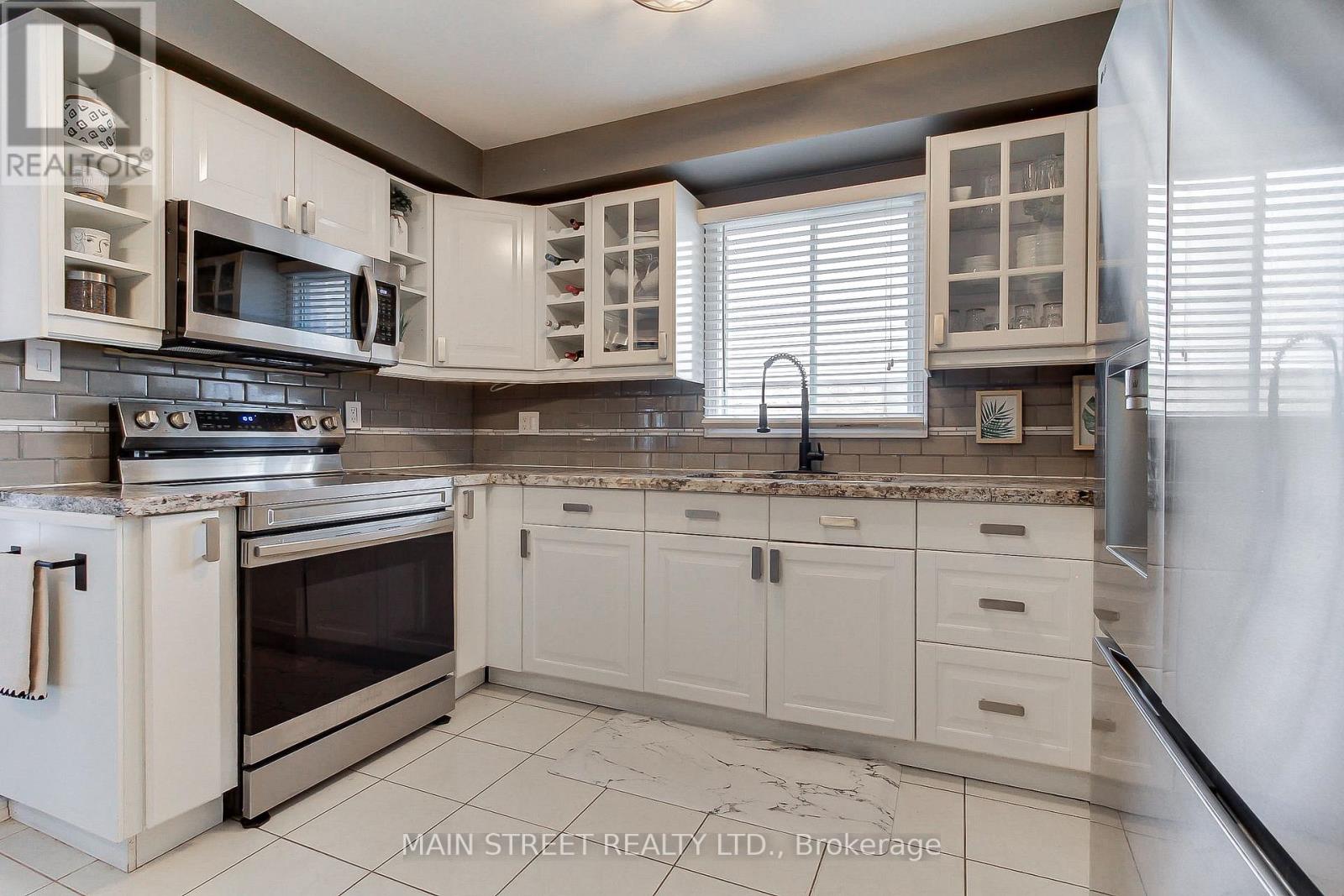 109 Bishop Drive, Barrie (Ardagh), Ontario  L4N 7P4 - Photo 33 - S13684334