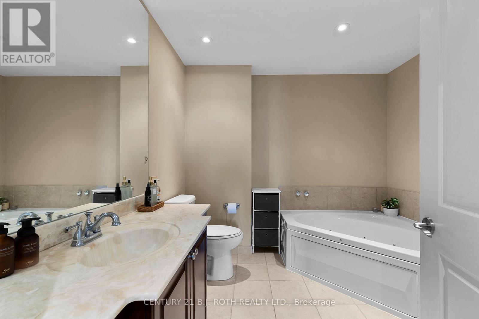 1310 - 37 Ellen Street, Barrie (City Centre), Ontario  L4N 6G2 - Photo 19 - S13684518