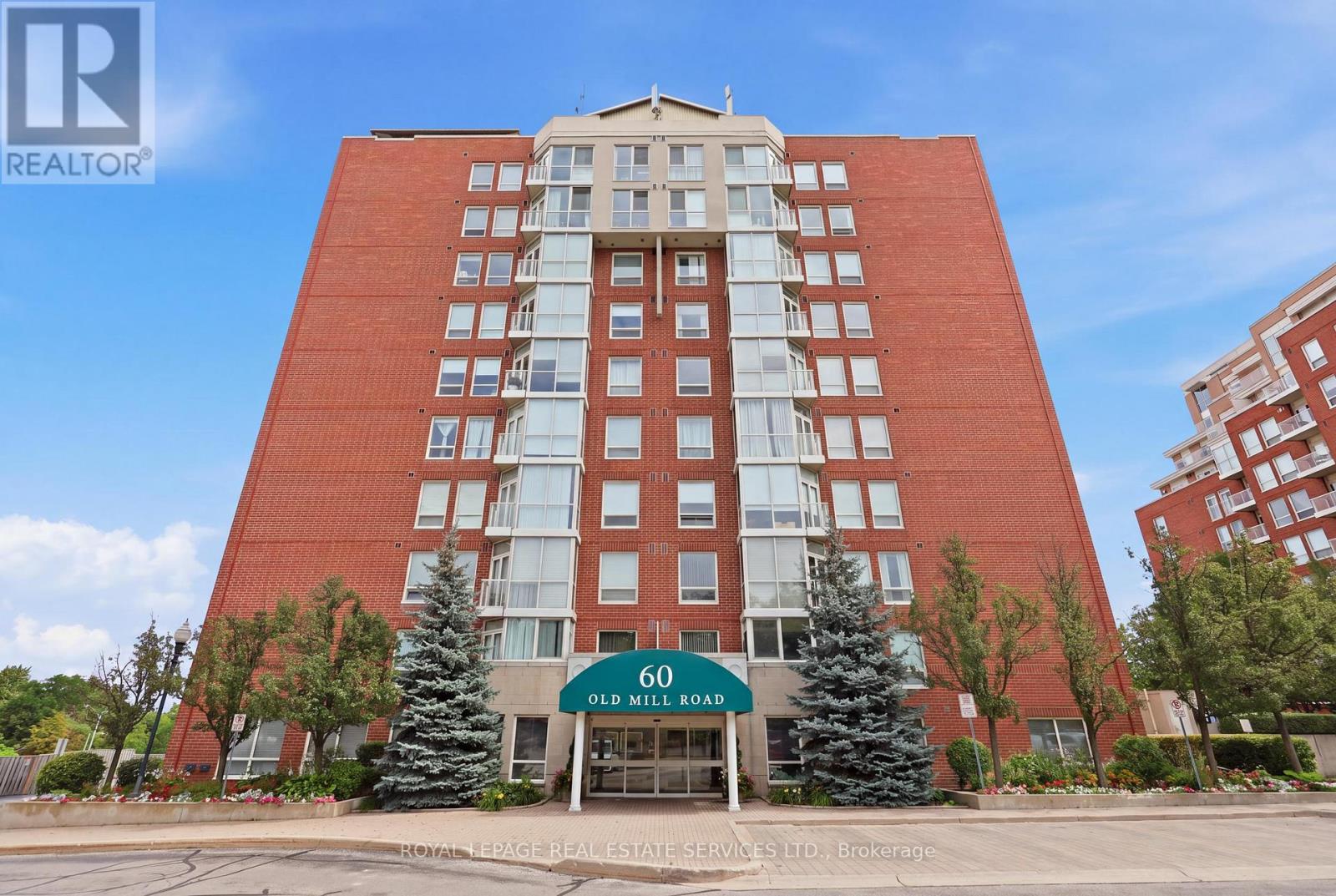 707 - 60 Old Mill Road, Oakville, Ontario  L6J 7V9 - Photo 2 - W13684348