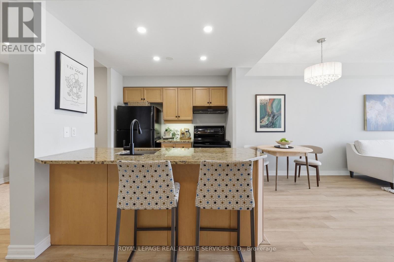 707 - 60 Old Mill Road, Oakville, Ontario  L6J 7V9 - Photo 7 - W13684348