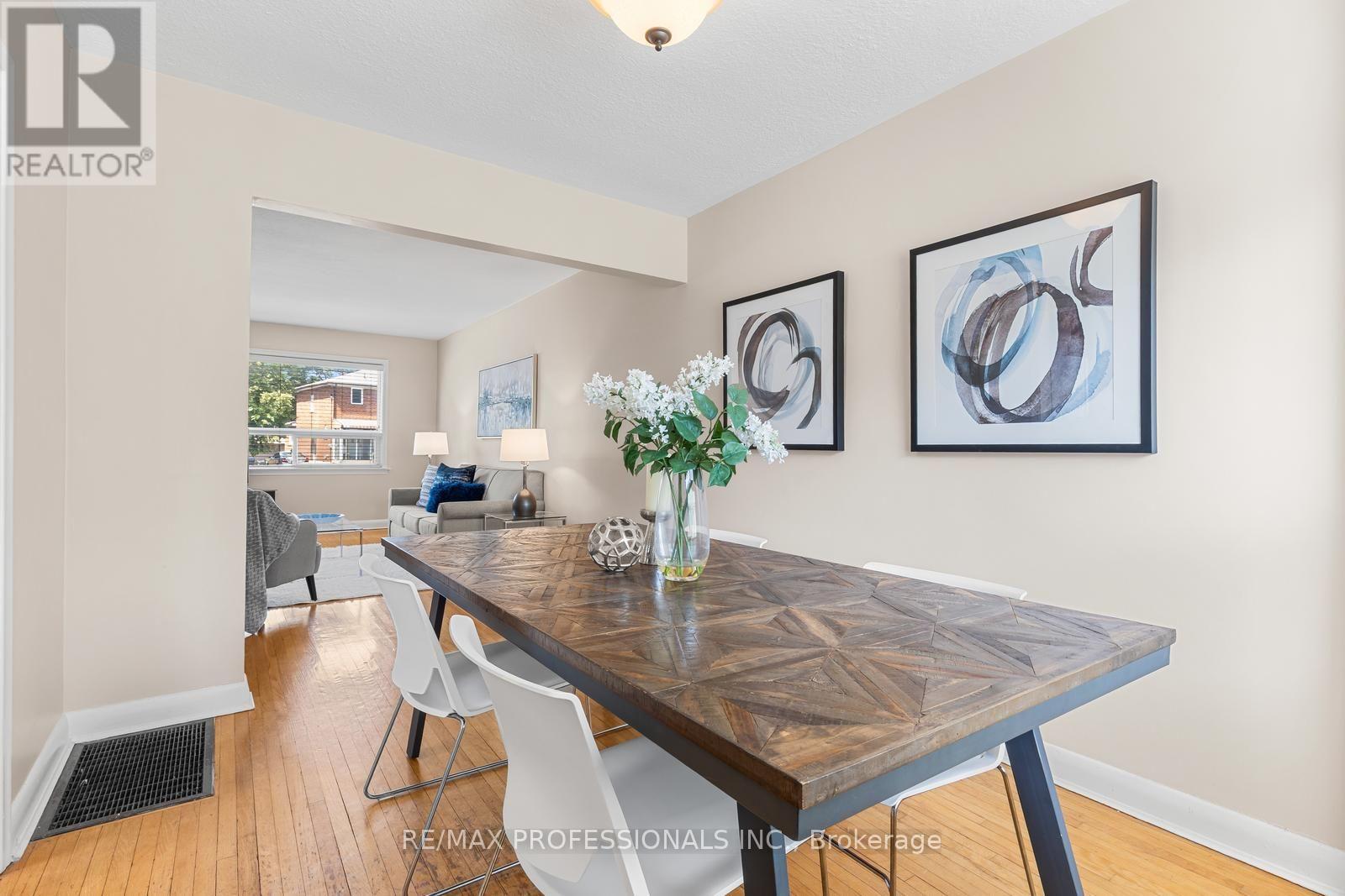 21 Brendwin Road, Toronto, Ontario  M6N 4V6 - Photo 10 - W13684400