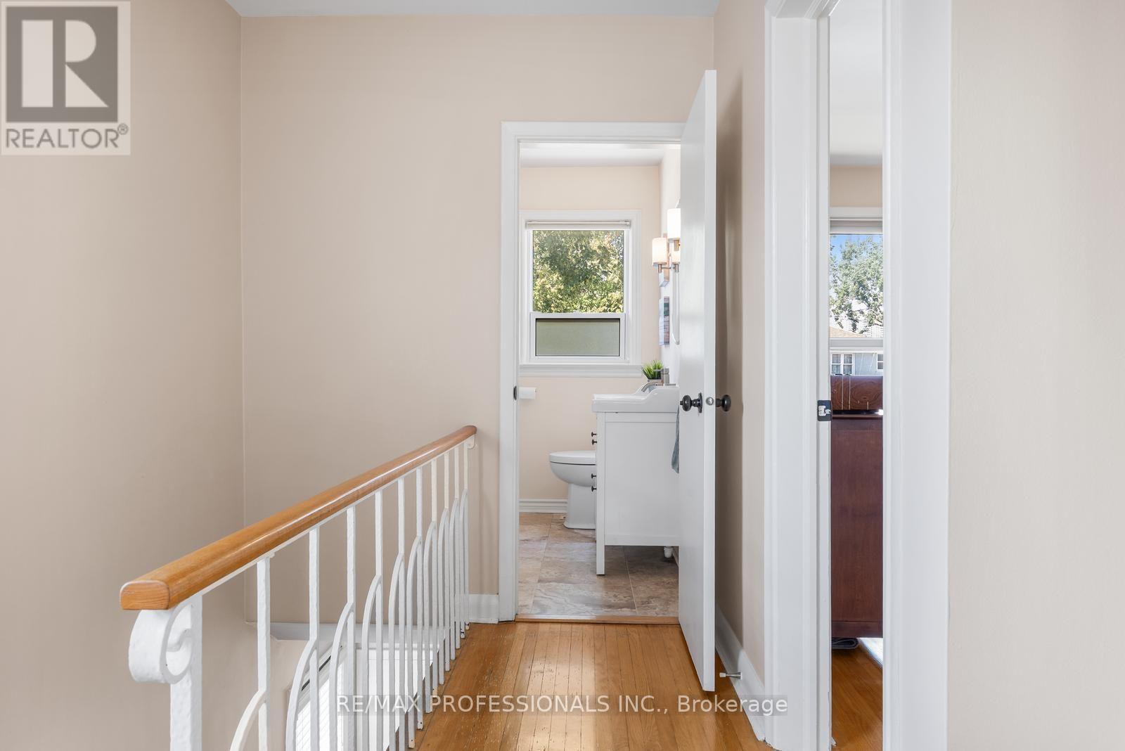 21 Brendwin Road, Toronto, Ontario  M6N 4V6 - Photo 16 - W13684400