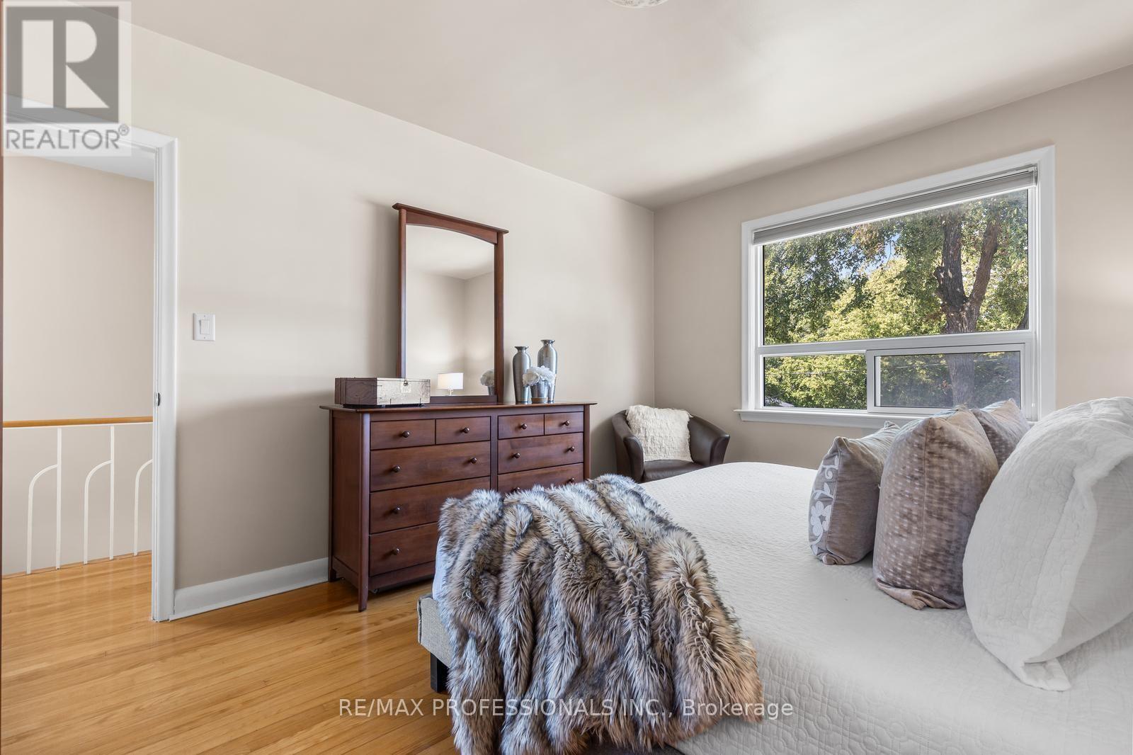 21 Brendwin Road, Toronto, Ontario  M6N 4V6 - Photo 20 - W13684400