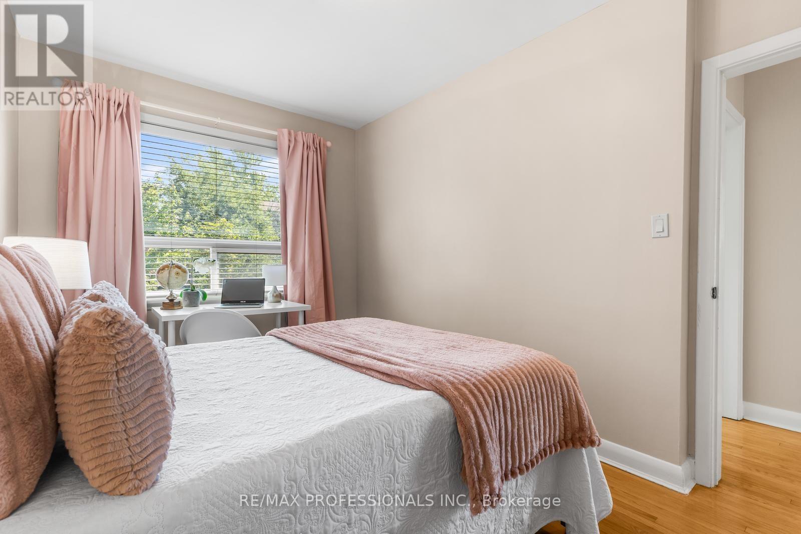 21 Brendwin Road, Toronto, Ontario  M6N 4V6 - Photo 24 - W13684400