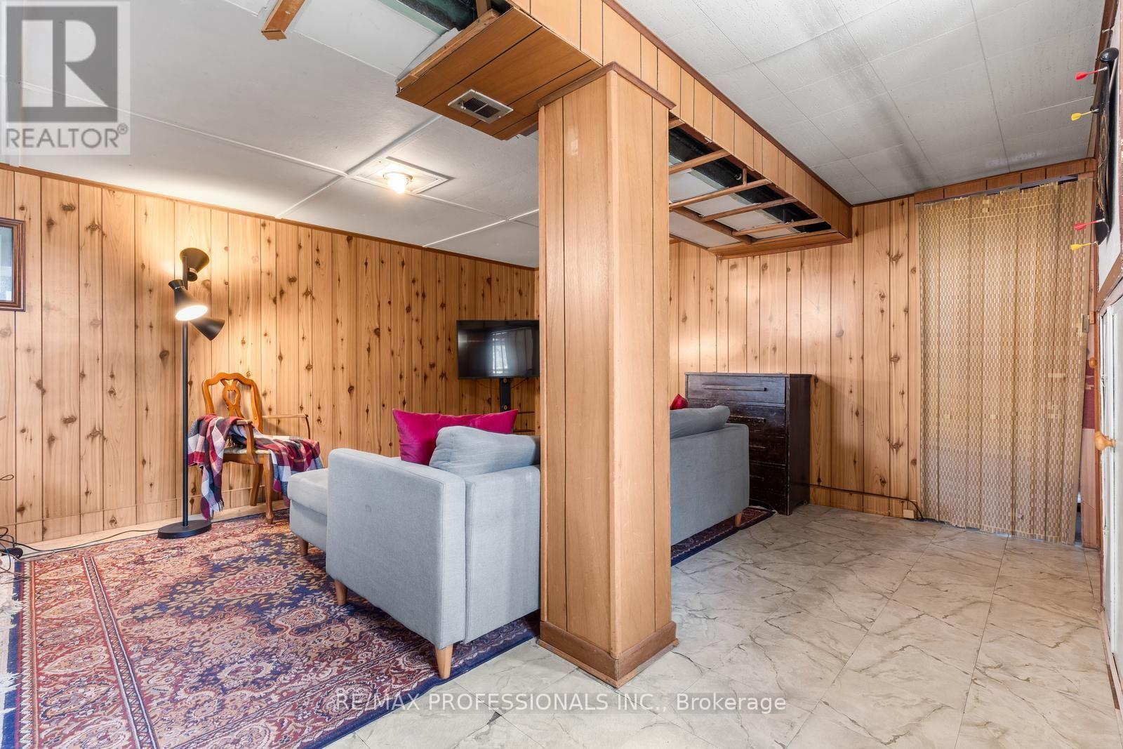 21 Brendwin Road, Toronto, Ontario  M6N 4V6 - Photo 26 - W13684400