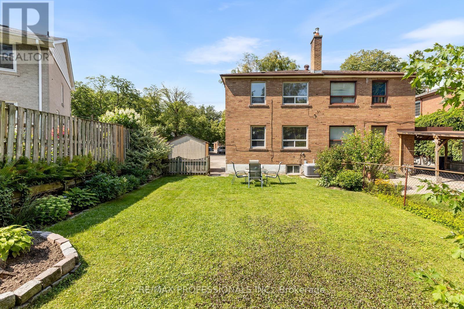 21 Brendwin Road, Toronto, Ontario  M6N 4V6 - Photo 32 - W13684400