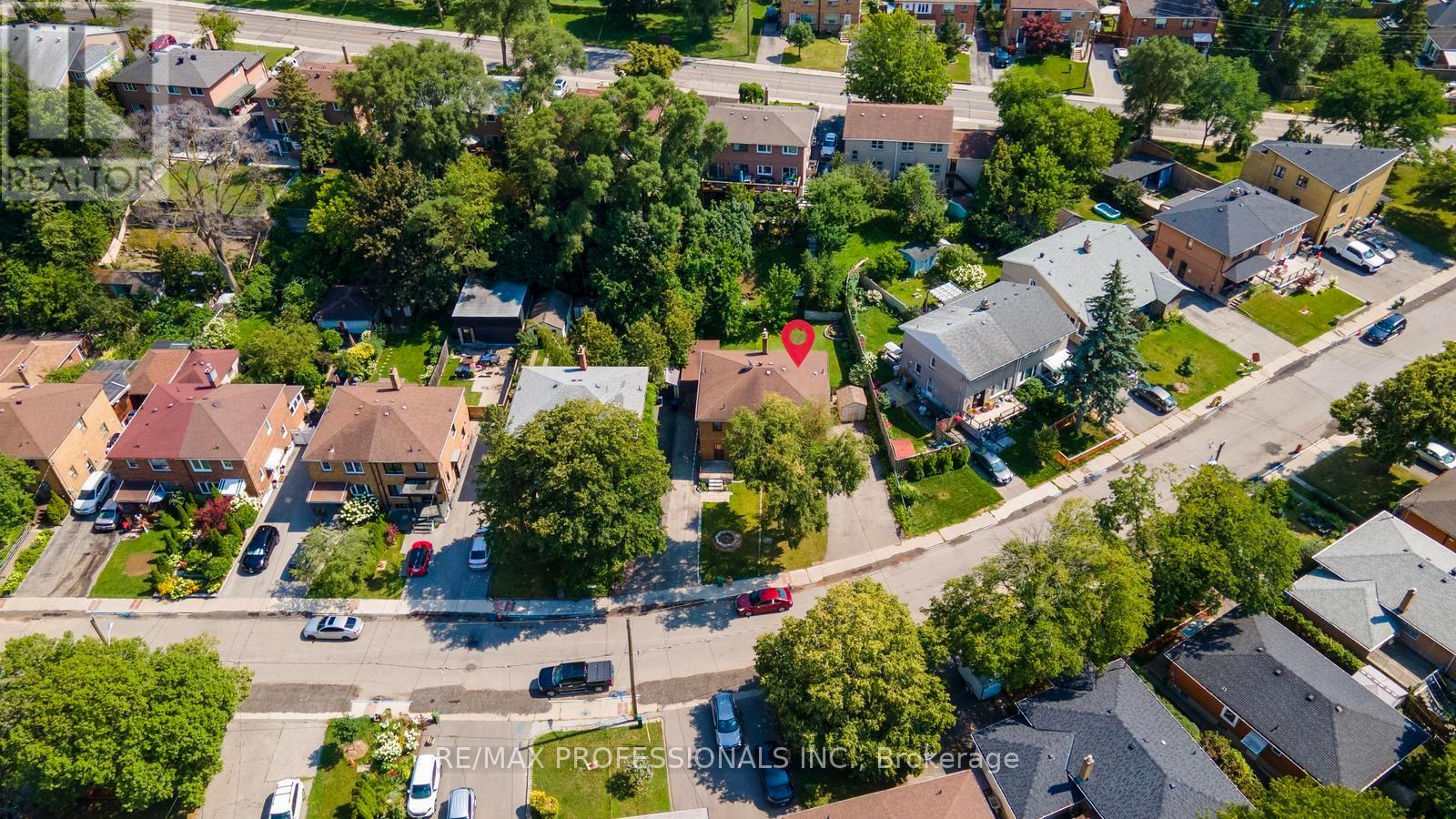 21 Brendwin Road, Toronto, Ontario  M6N 4V6 - Photo 35 - W13684400
