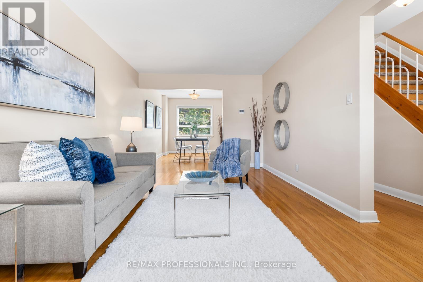 21 Brendwin Road, Toronto, Ontario  M6N 4V6 - Photo 4 - W13684400