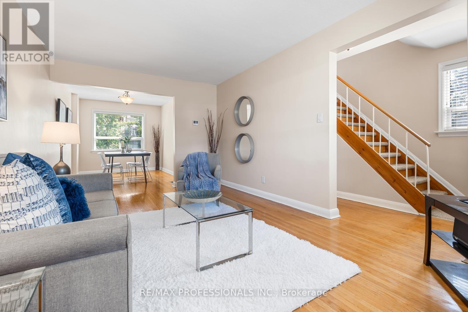 21 Brendwin Road, Toronto, Ontario  M6N 4V6 - Photo 5 - W13684400