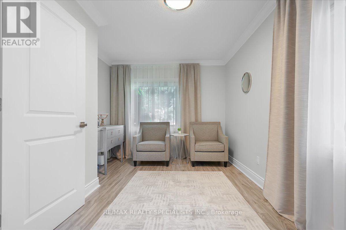 63 Suburban Drive, Mississauga, Ontario  L5N 1H1 - Photo 20 - W13684404