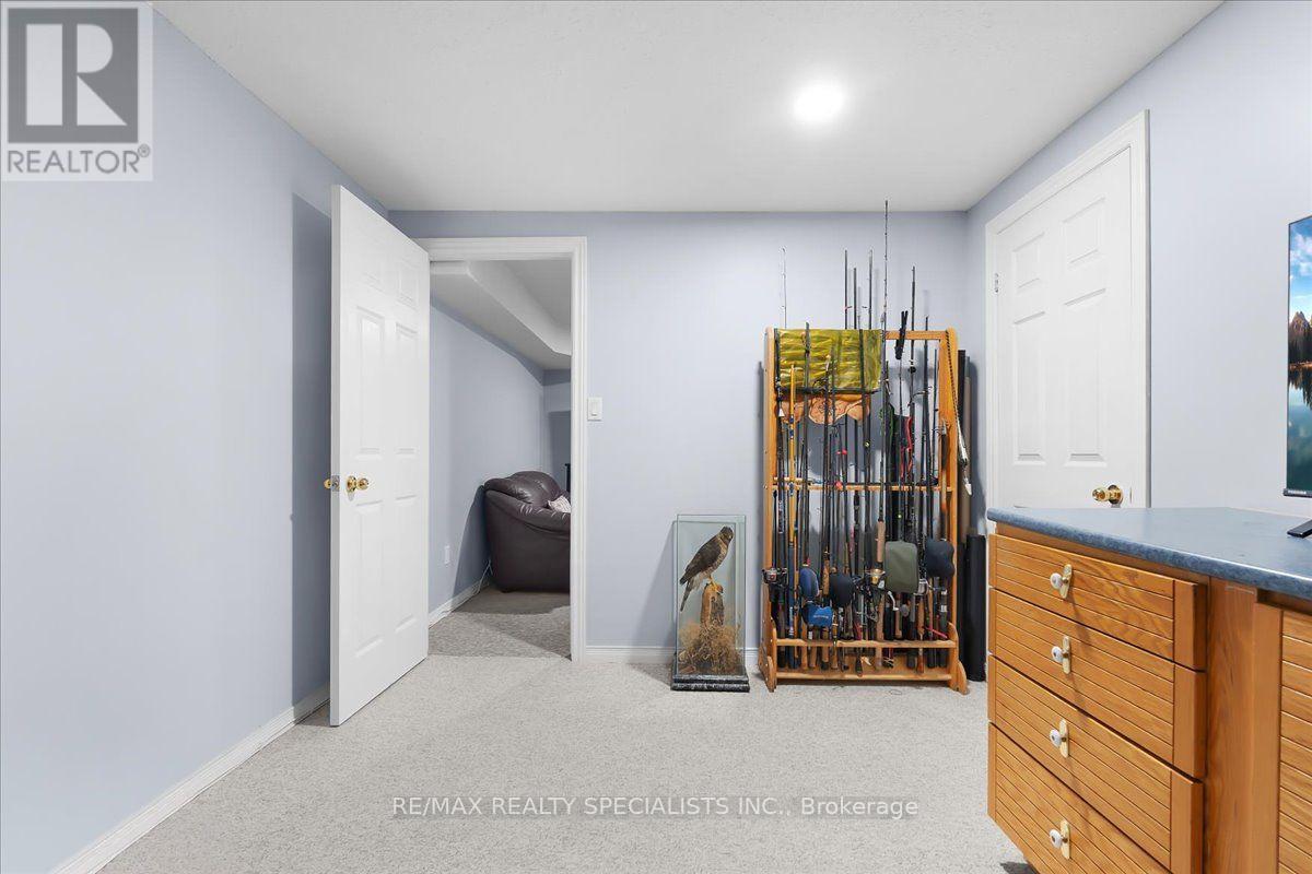 63 Suburban Drive, Mississauga, Ontario  L5N 1H1 - Photo 26 - W13684404