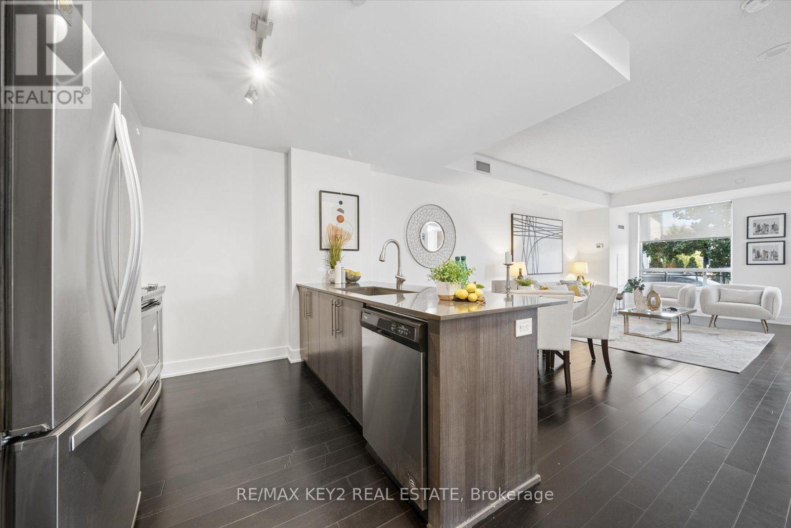 Th6 - 4011 Brickstone Mews, Mississauga, Ontario  L5B 0G3 - Photo 13 - W13684458