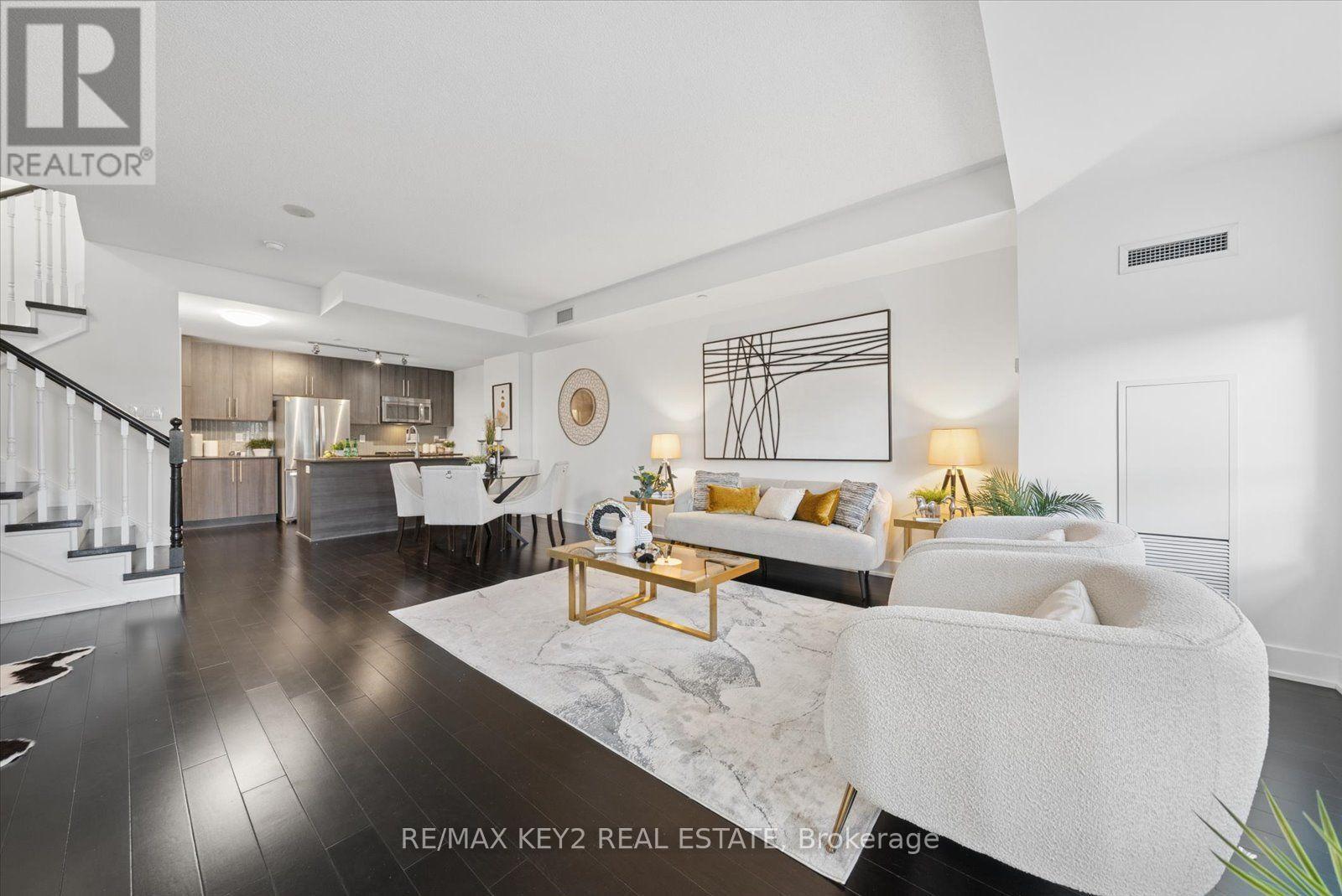 Th6 - 4011 Brickstone Mews, Mississauga, Ontario  L5B 0G3 - Photo 5 - W13684458