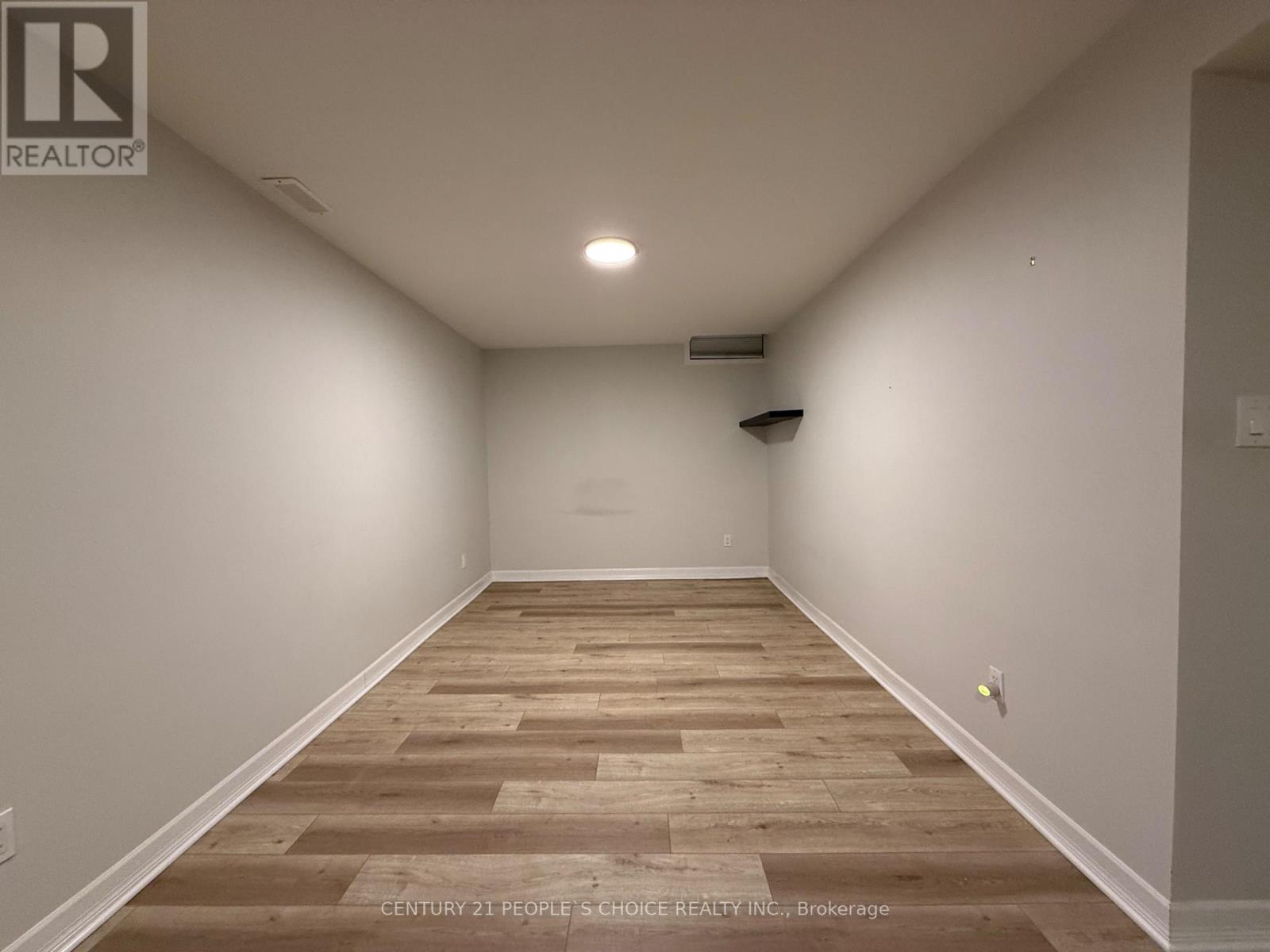 Bsmt - 2906 Peacock Drive, Mississauga, Ontario  L5M 5S2 - Photo 19 - W13684510