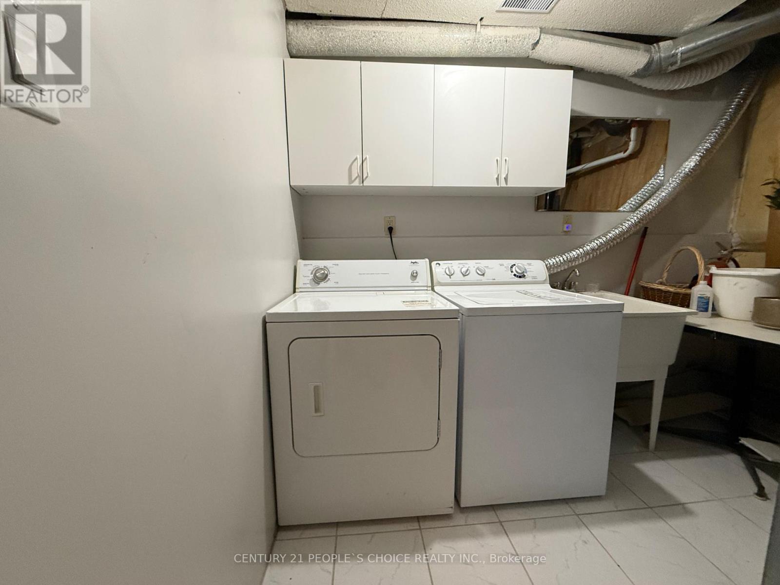 Bsmt - 2906 Peacock Drive, Mississauga, Ontario  L5M 5S2 - Photo 26 - W13684510