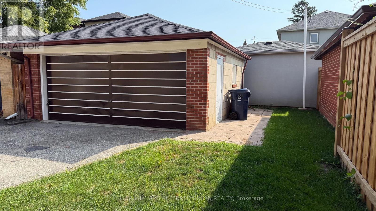 3 Duckworth Street, Toronto, Ontario  M6M 4W3 - Photo 4 - W13663174