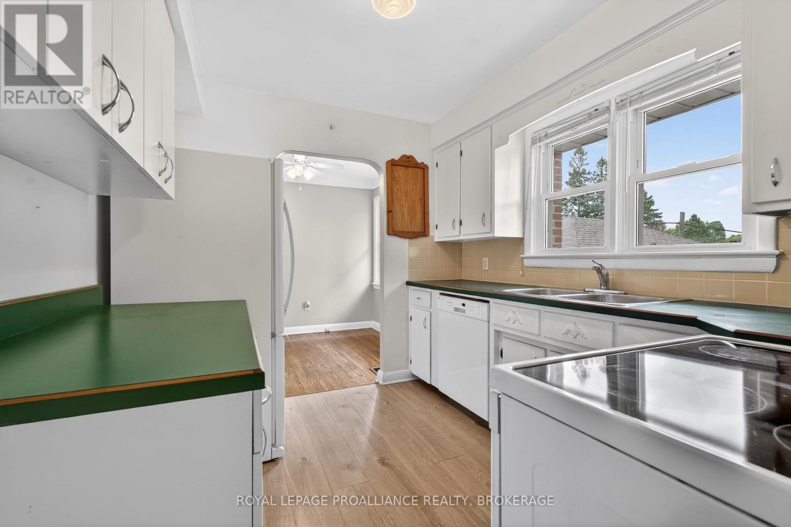 32 Lennox Street, Kingston, Ontario  K7M 4S2 - Photo 13 - X13236152