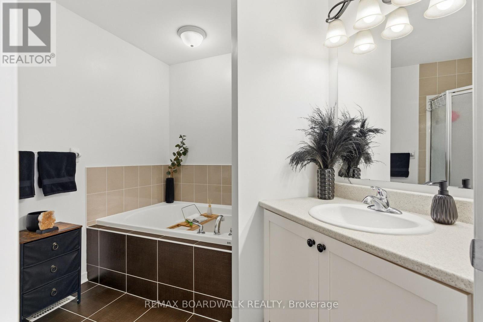 107 Caithness Private, Ottawa, Ontario  K1W 0G4 - Photo 32 - X13044156