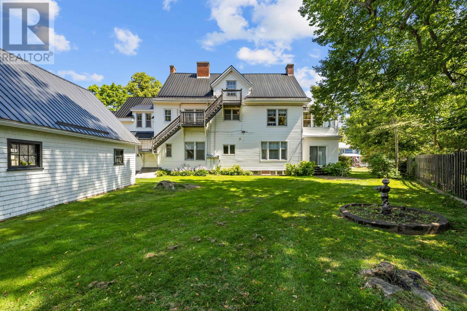 99 North River Road, Charlottetown, Prince Edward Island  C1A 3K6 - Photo 4 - 202620813