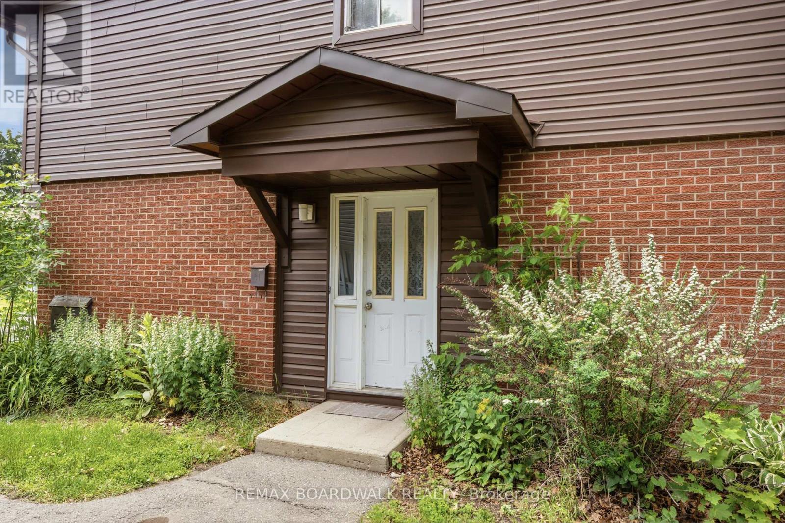 85 - 3202 Stockton Drive, Ottawa, Ontario  K1T 1S1 - Photo 3 - X13470754