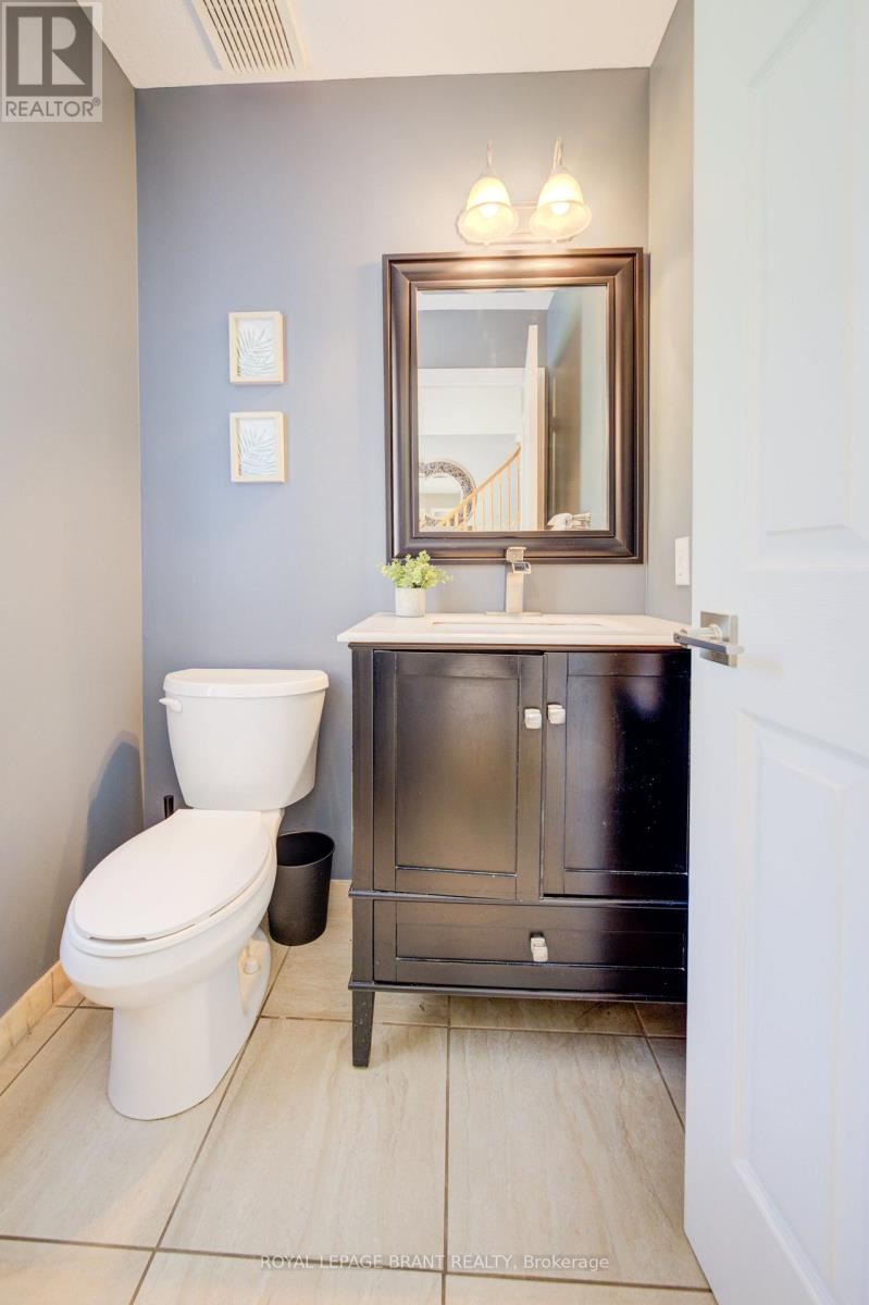 7664 Maltby Road E, Puslinch, Ontario  N0B 2J0 - Photo 5 - X13684354
