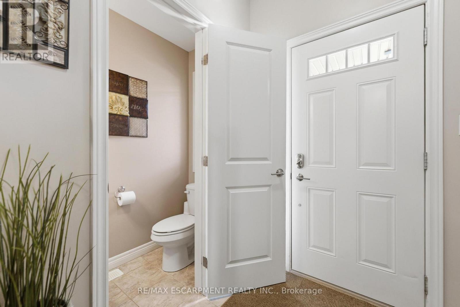 34 - 6 Chestnut Drive, Grimsby, Ontario  L3M 0C4 - Photo 10 - X13684364