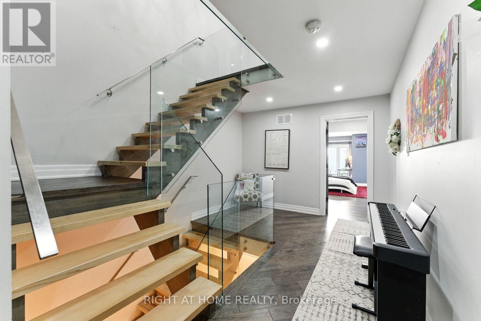 65 Sunvale Place, Hamilton, Ontario  L8E 4Z6 - Photo 20 - X13684384