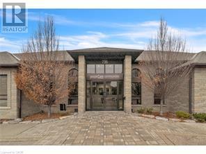 735 Bridge Street W, Waterloo, Ontario  N2V 2H1 - Photo 2 - X13684432