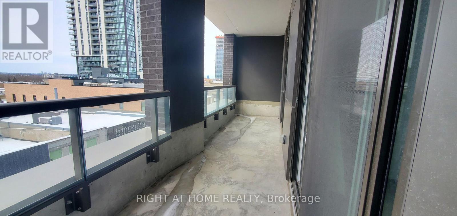 327 - 55 Duke Street W, Kitchener, Ontario  N2H 0C9 - Photo 8 - X13684474
