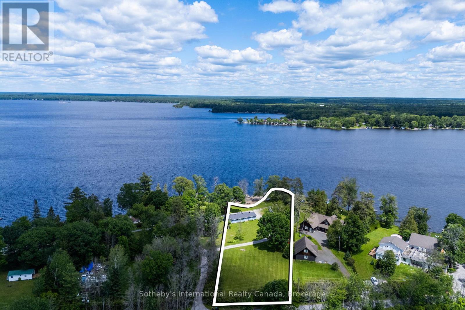 1581 Port Stanton Parkway, Severn, Ontario  P0E 1N0 - Photo 2 - S13491616