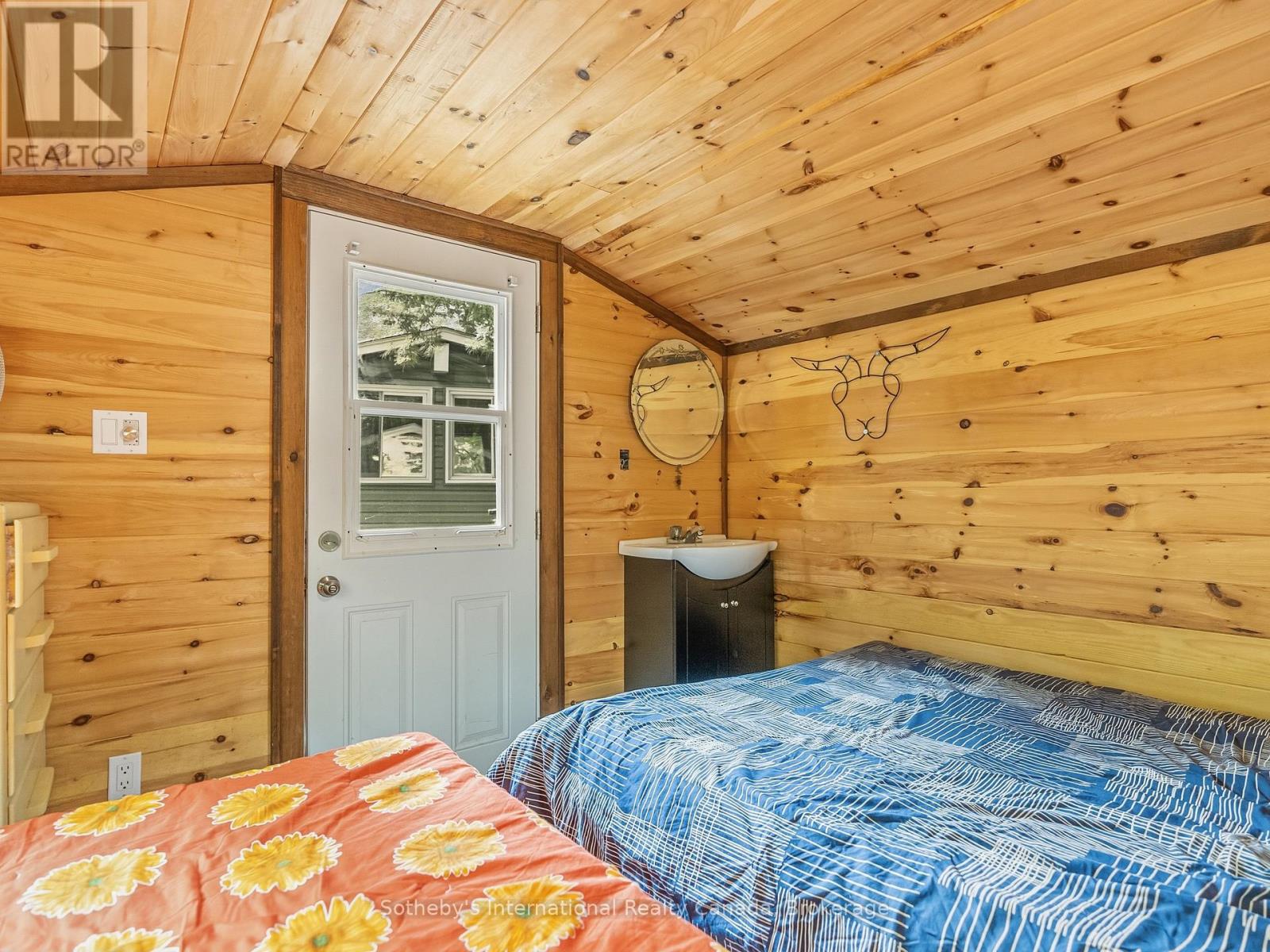 1040 Kahshe Lake, Gravenhurst, Ontario  P0E 1G0 - Photo 27 - X12980070