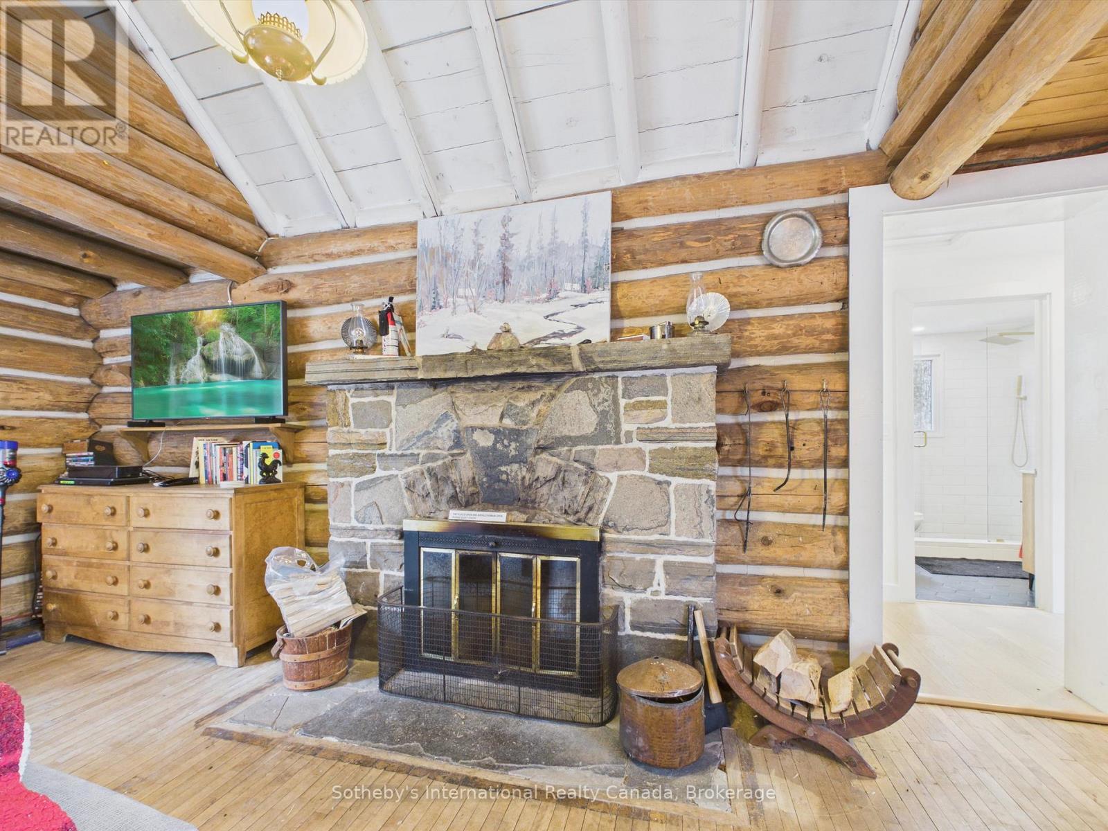 1100 Old Hwy 117 Highway, Lake Of Bays, Ontario  P0B 1A0 - Photo 11 - X13085344
