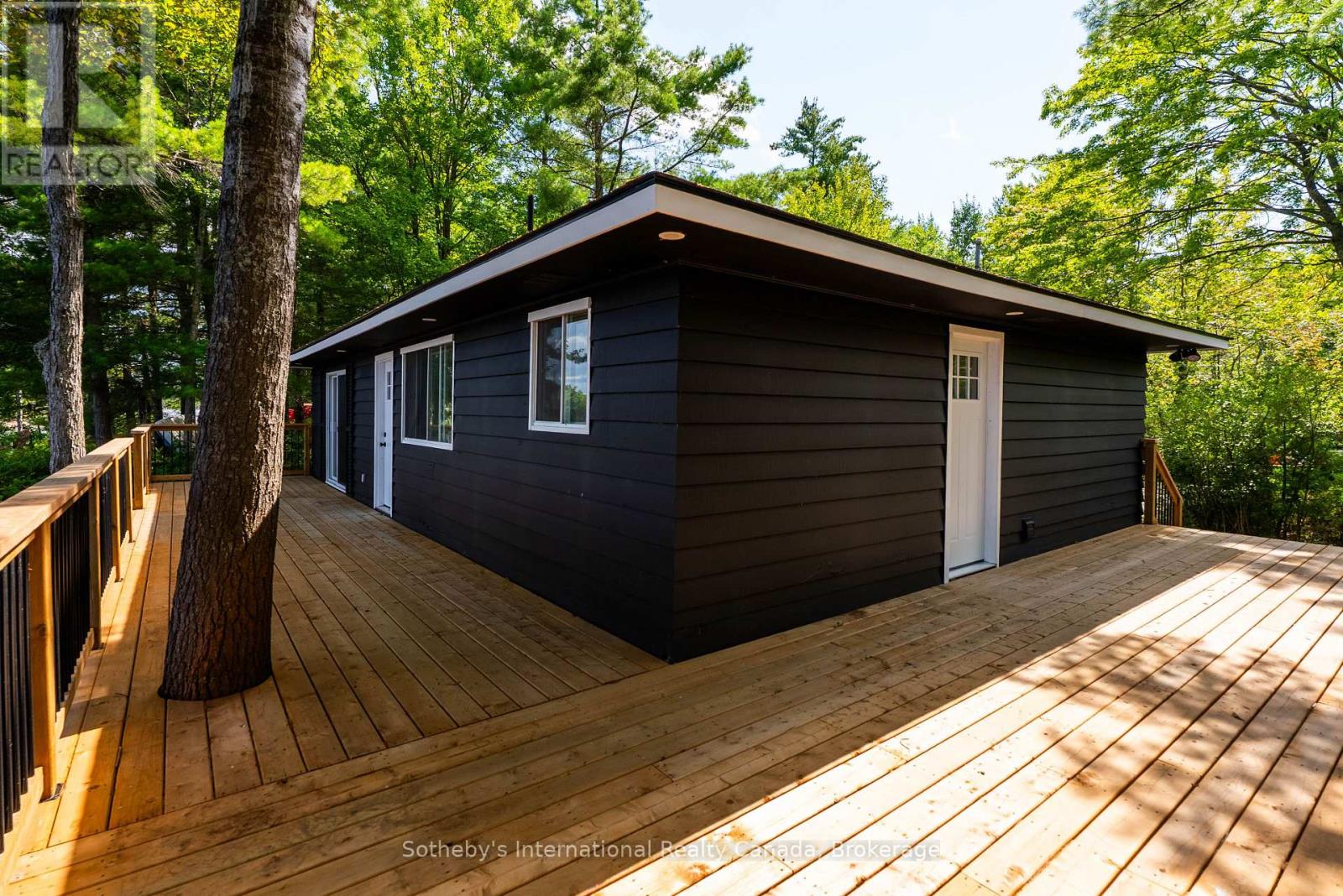 Cottage - 1055 West Bank Drive, Gravenhurst, Ontario  P0E 1G0 - Photo 15 - X13677086